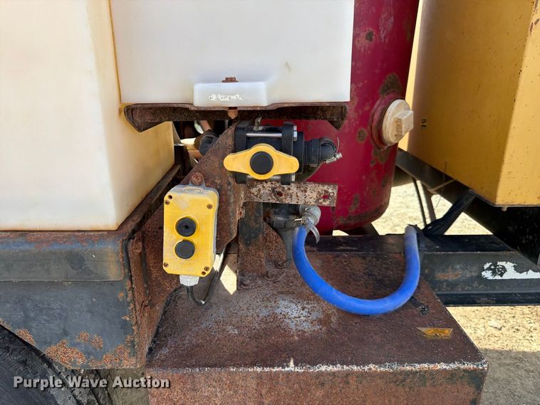 image for item FK3718 2011 Vac-Tron LP305DT vacuum excavator