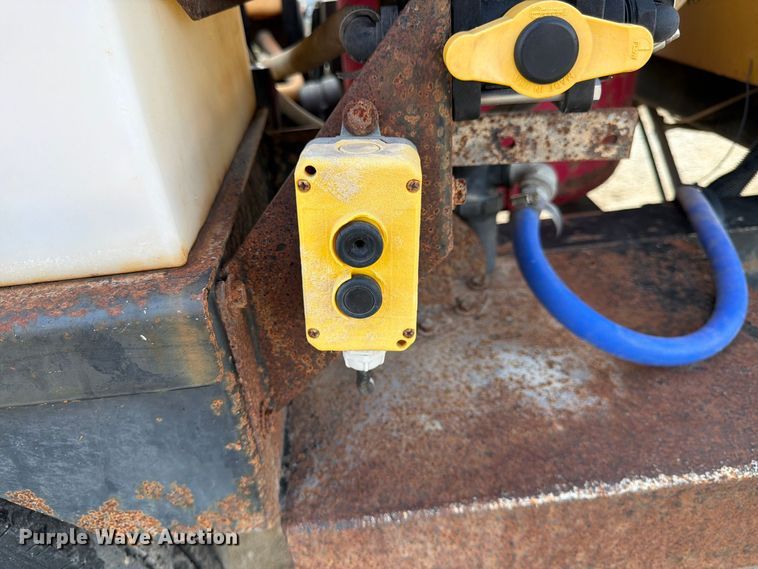 image for item FK3718 2011 Vac-Tron LP305DT vacuum excavator