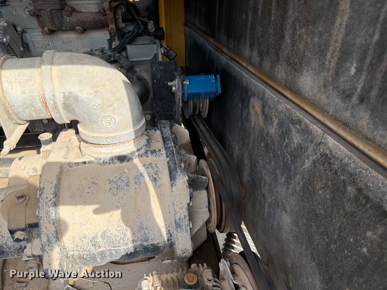 image for item FK3718 2011 Vac-Tron LP305DT vacuum excavator