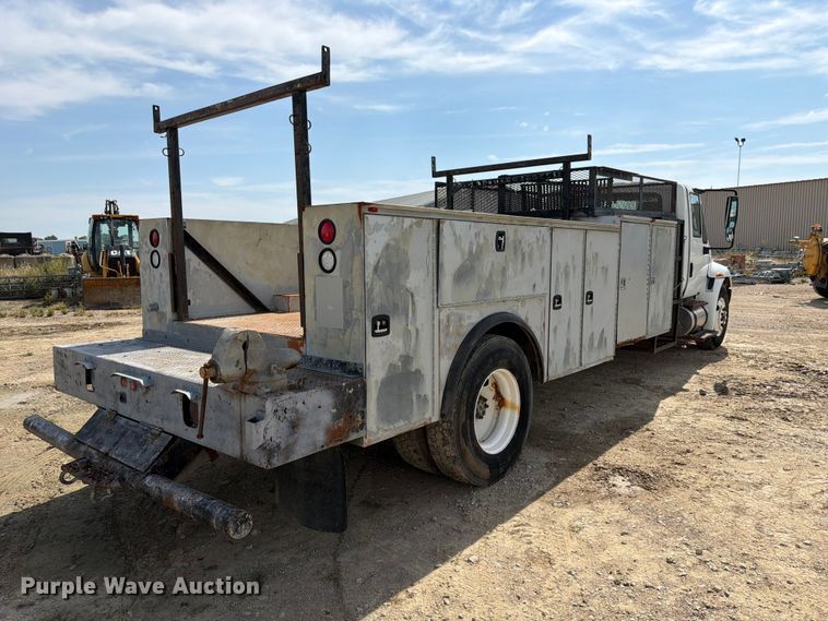 image for item FK3722 2004 International 4300 utility / service truck