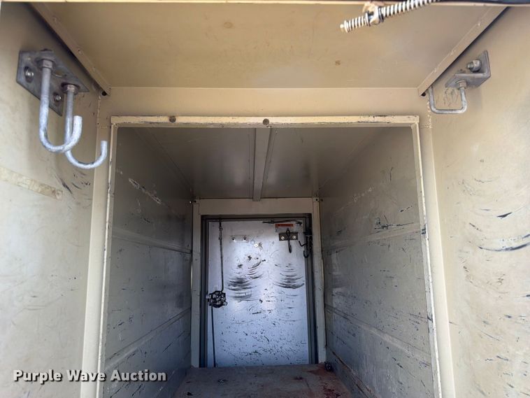 image for item FK3722 2004 International 4300 utility / service truck