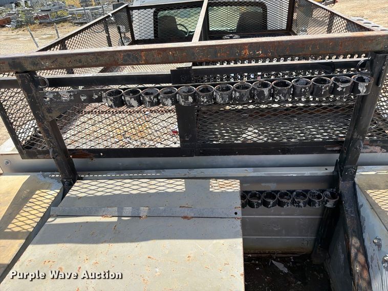 image for item FK3722 2004 International 4300 utility / service truck
