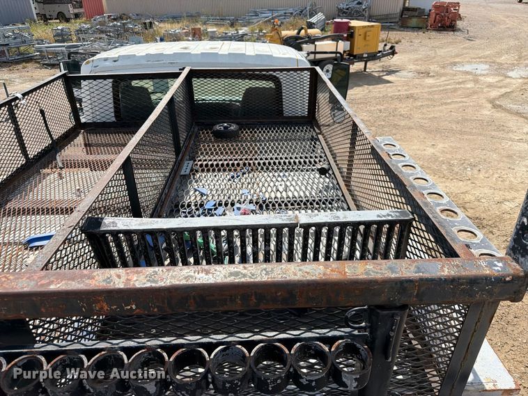 image for item FK3722 2004 International 4300 utility / service truck