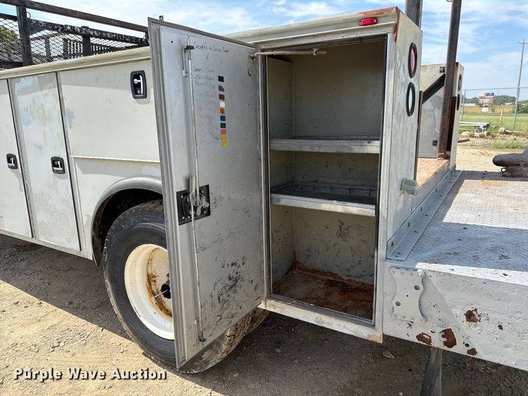 image for item FK3722 2004 International 4300 utility / service truck