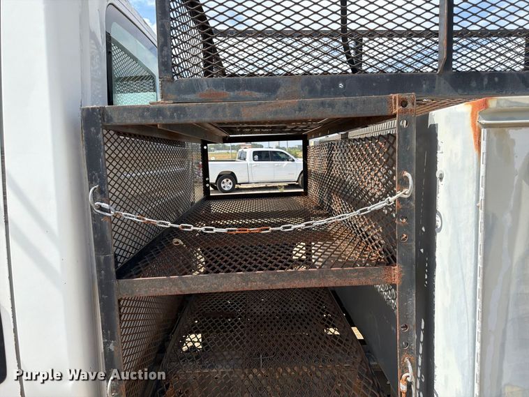 image for item FK3722 2004 International 4300 utility / service truck