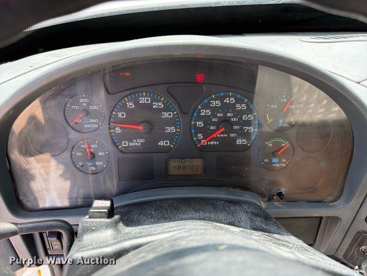 image for item FK3722 2004 International 4300 utility / service truck