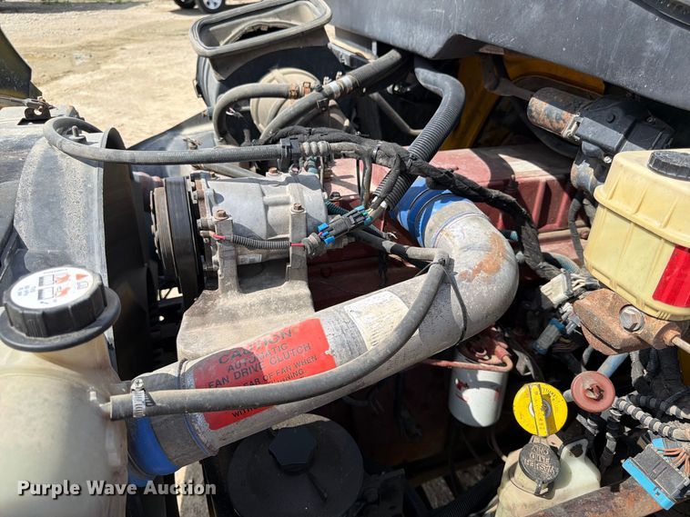 image for item FK3722 2004 International 4300 utility / service truck