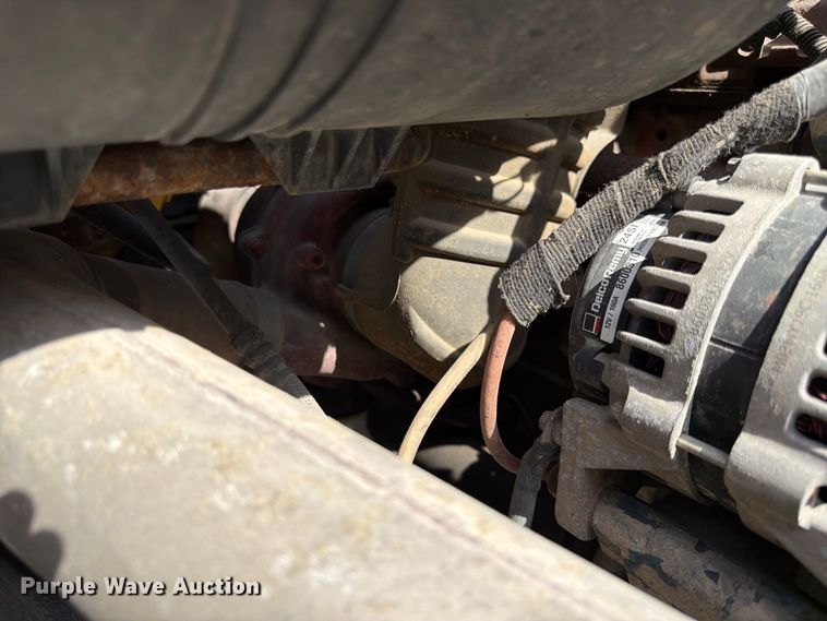 image for item FK3722 2004 International 4300 utility / service truck