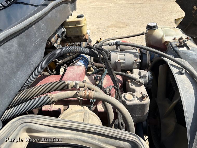 image for item FK3722 2004 International 4300 utility / service truck