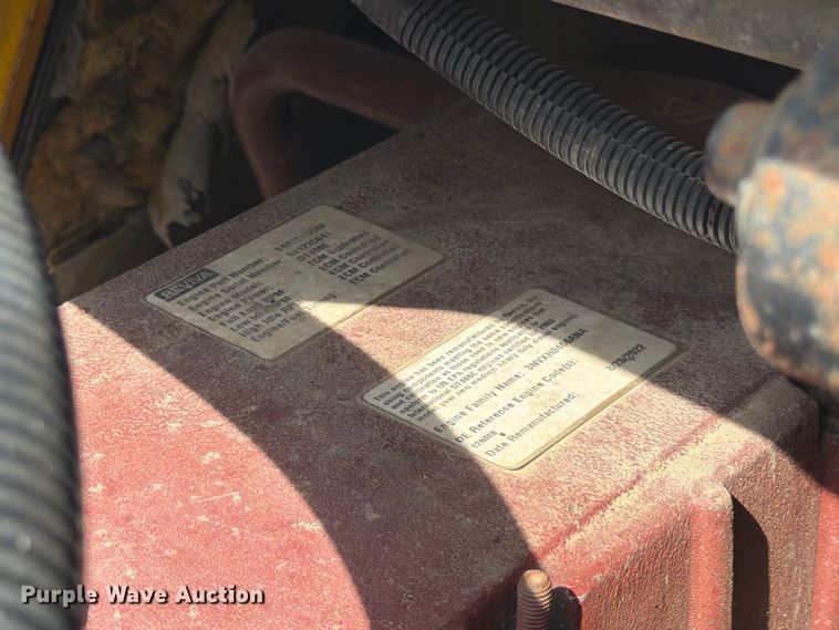 image for item FK3722 2004 International 4300 utility / service truck