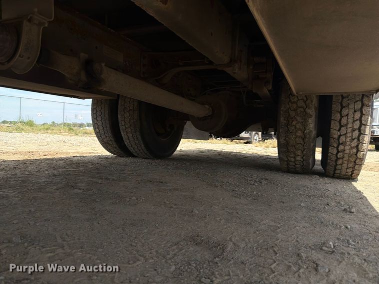 image for item FK3722 2004 International 4300 utility / service truck