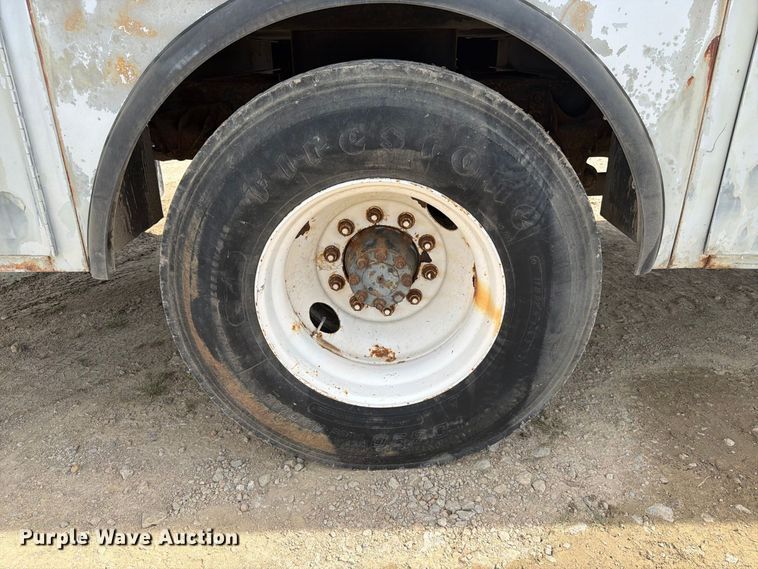 image for item FK3722 2004 International 4300 utility / service truck