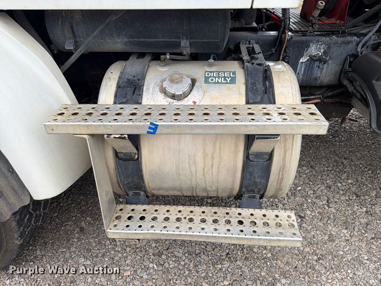 image for item FK4163 2006 Sterling Truck L9500 Series sewer jetter truck