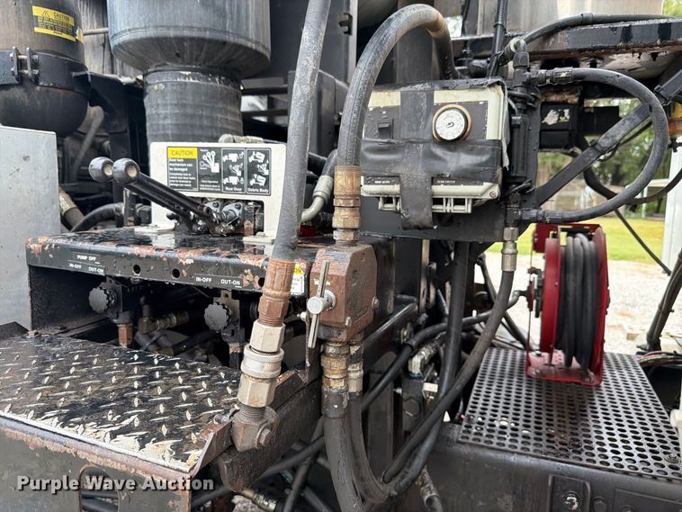 image for item FK4163 2006 Sterling Truck L9500 Series sewer jetter truck