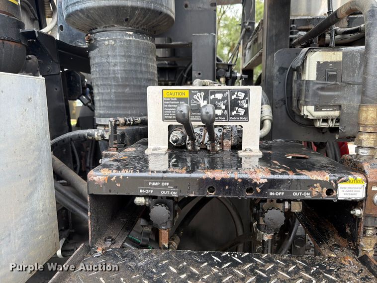 image for item FK4163 2006 Sterling Truck L9500 Series sewer jetter truck