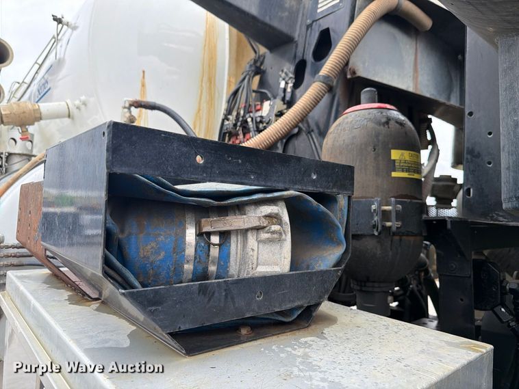 image for item FK4163 2006 Sterling Truck L9500 Series sewer jetter truck