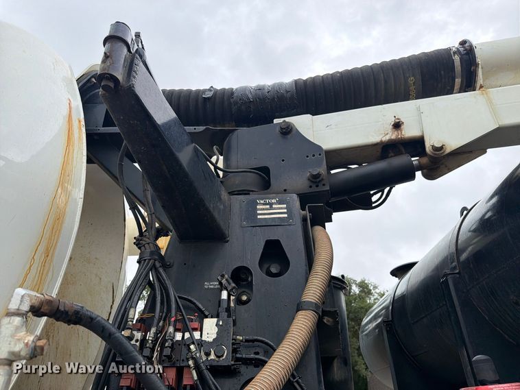 image for item FK4163 2006 Sterling Truck L9500 Series sewer jetter truck