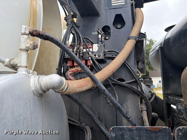 image for item FK4163 2006 Sterling Truck L9500 Series sewer jetter truck