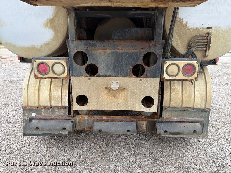image for item FK4163 2006 Sterling Truck L9500 Series sewer jetter truck