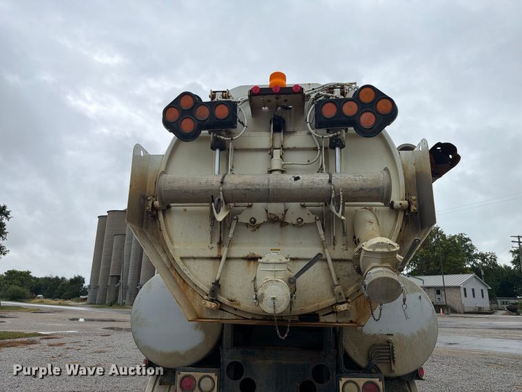 image for item FK4163 2006 Sterling Truck L9500 Series sewer jetter truck
