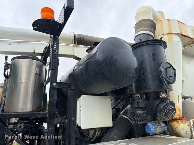 image for item FK4163 2006 Sterling Truck L9500 Series sewer jetter truck