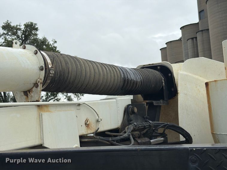 image for item FK4163 2006 Sterling Truck L9500 Series sewer jetter truck