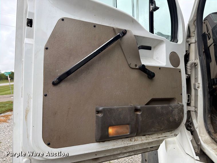 image for item FK4163 2006 Sterling Truck L9500 Series sewer jetter truck