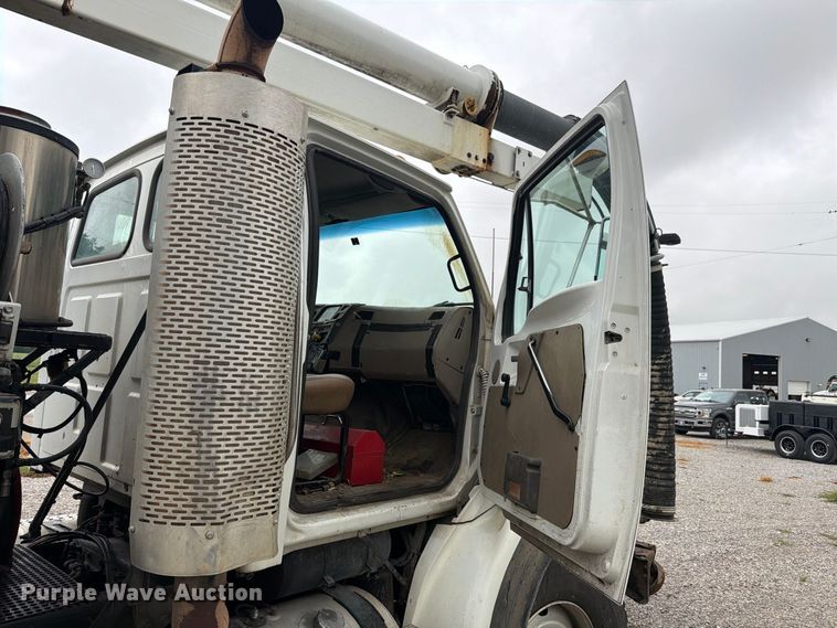 image for item FK4163 2006 Sterling Truck L9500 Series sewer jetter truck