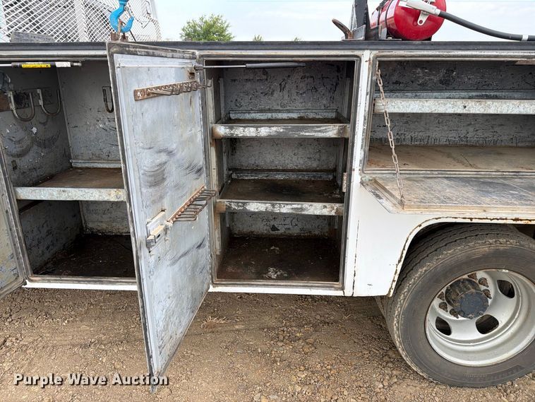 image for item FK5067 2011 Dodge Ram 4500 flatbed truck