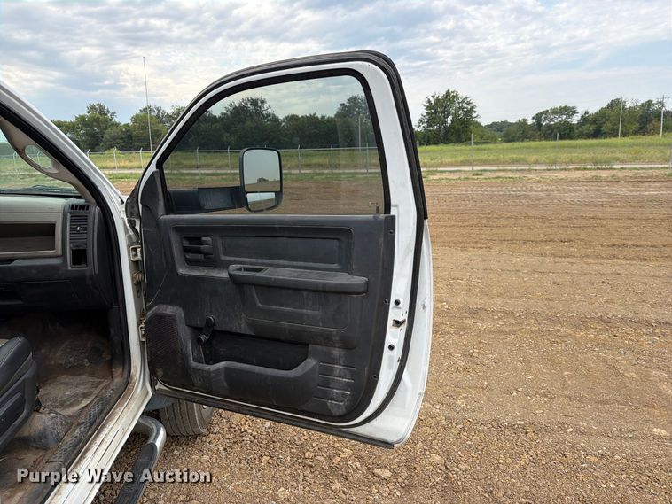 image for item FK5067 2011 Dodge Ram 4500 flatbed truck