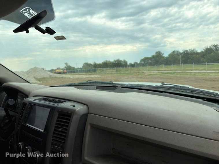 image for item FK5067 2011 Dodge Ram 4500 flatbed truck