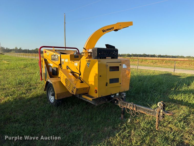 image for item FK5129 2019 Vermeer BC1000XL wood chipper