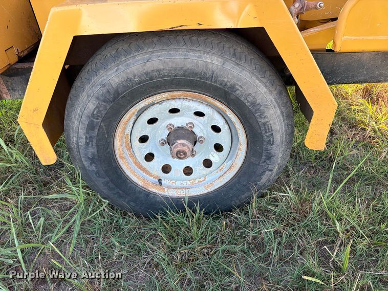 image for item FK5129 2019 Vermeer BC1000XL wood chipper