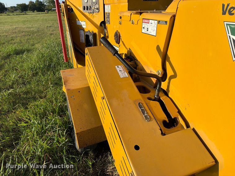 image for item FK5130 2019 Vermeer BC1000XL wood chipper