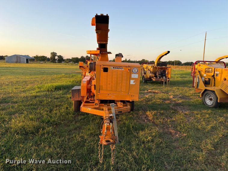 image for item FK5133 2015 Bandit 990 Wood Chipper