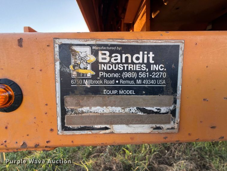 image for item FK5133 2015 Bandit 990 Wood Chipper