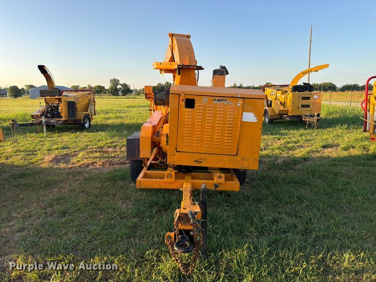 image for item FK5135 2015 Bandit 990 wood chipper