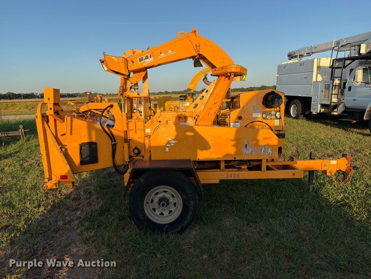 image for item FK5135 2015 Bandit 990 wood chipper