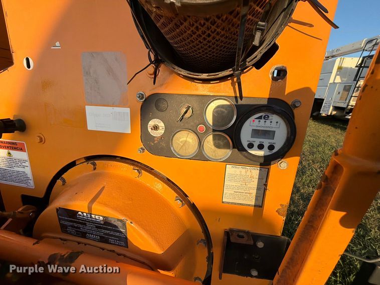 image for item FK5135 2015 Bandit 990 wood chipper