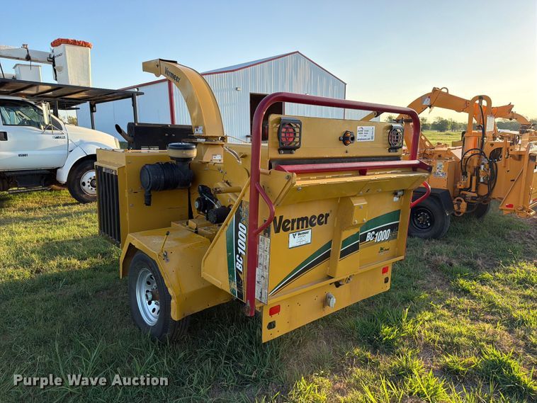 image for item FK5136 2020 Vermeer Bc100XL wood chipper