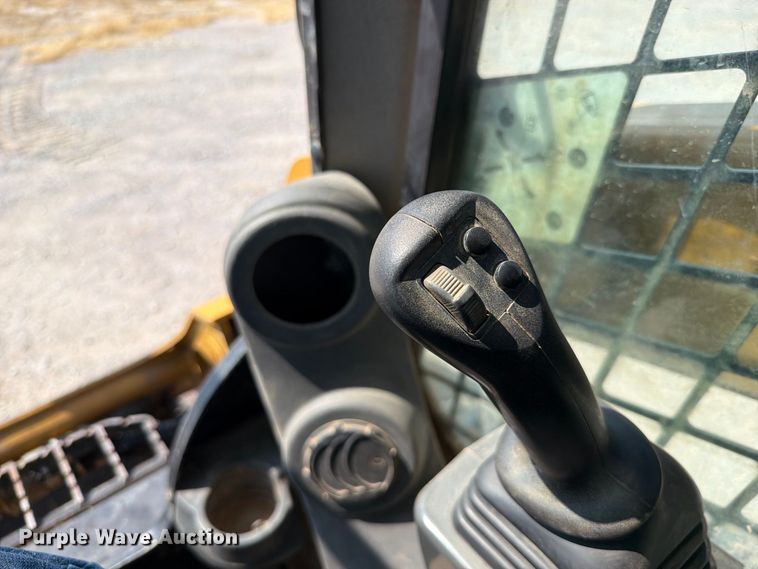 image for item FK5140 Caterpillar 259D3 tracked skid steer loader