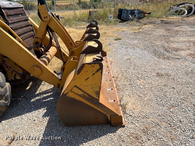 image for item FK5142 2014 Caterpillar 420F backhoe
