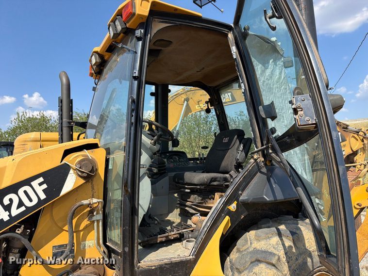 image for item FK5142 2014 Caterpillar 420F backhoe