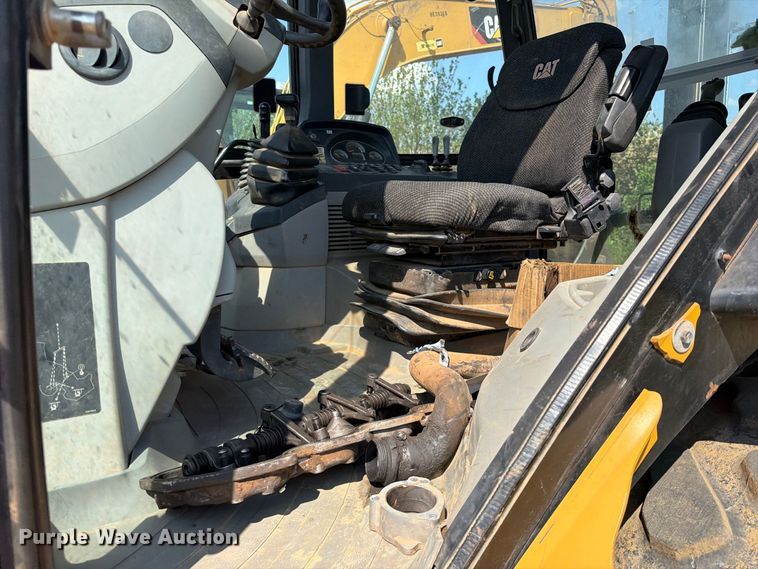 image for item FK5142 2014 Caterpillar 420F backhoe