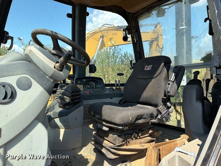 image for item FK5142 2014 Caterpillar 420F backhoe