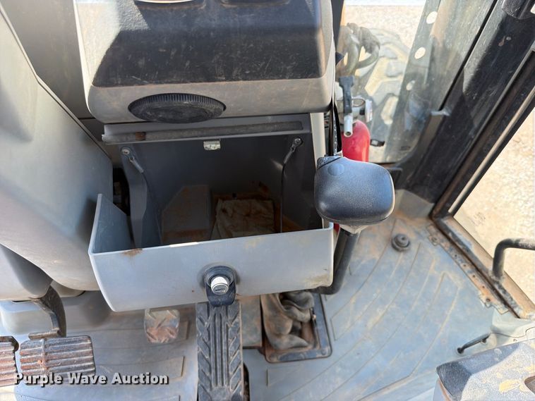image for item FK5142 2014 Caterpillar 420F backhoe