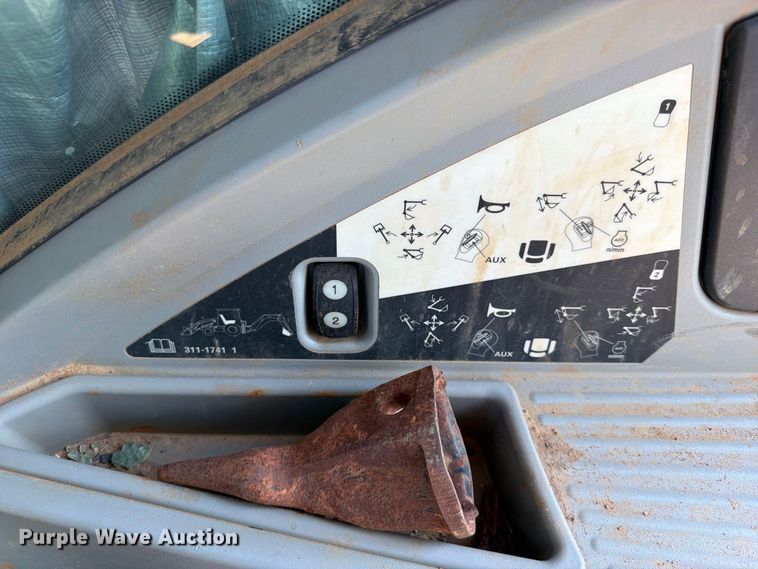 image for item FK5142 2014 Caterpillar 420F backhoe