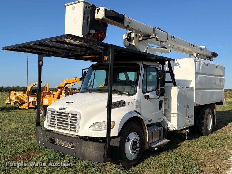 2011 Freightliner Business Class M2 forestry bucket truck