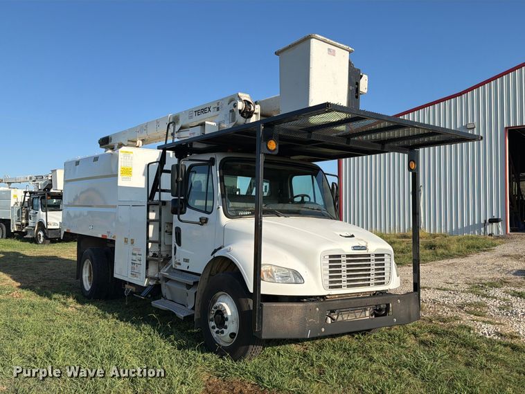 image for item FK5147 2011 Freightliner Business Class M2 forestry bucket truck