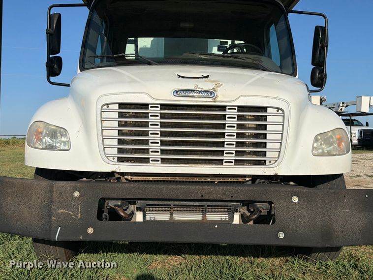 image for item FK5147 2011 Freightliner Business Class M2 forestry bucket truck